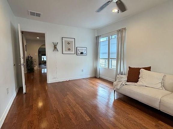 5th image of 520 W 14th St