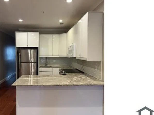 1010 3rd St SE APT 4, Washington, DC 20003