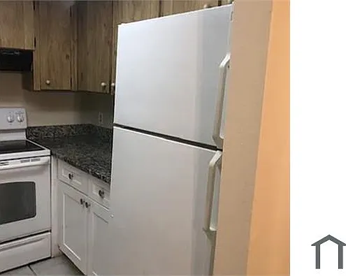 3124 Bloomingdale Villas Ct #3124 — Photo 1