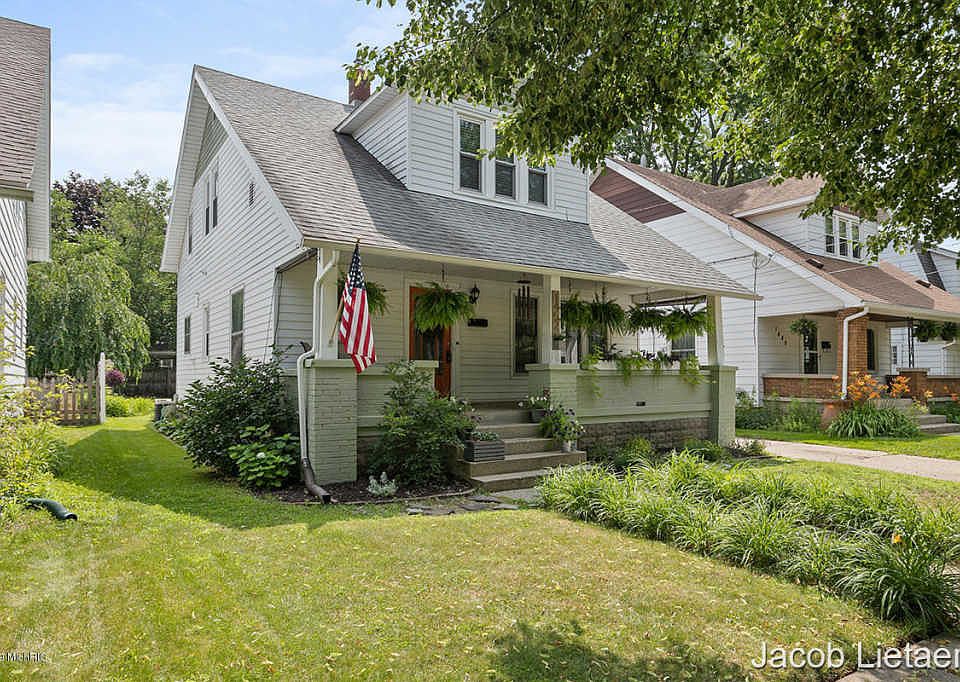 1st image of 1452 Widdicomb Ave NW