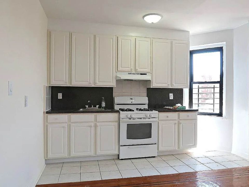 2nd image of 160 Beach 117 St #4B