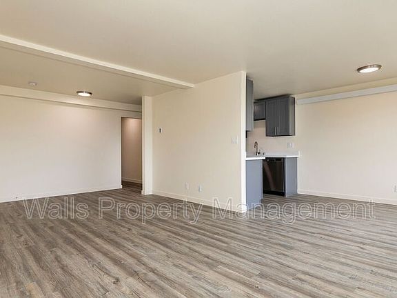 4th image of 1310 E Thomas St APT 306