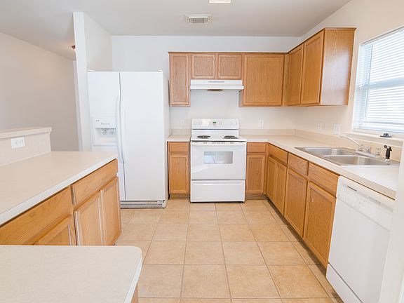 3rd image of 13119 Willowthorn Ln