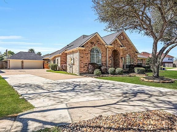 4th image of 901 High Ridge Cir