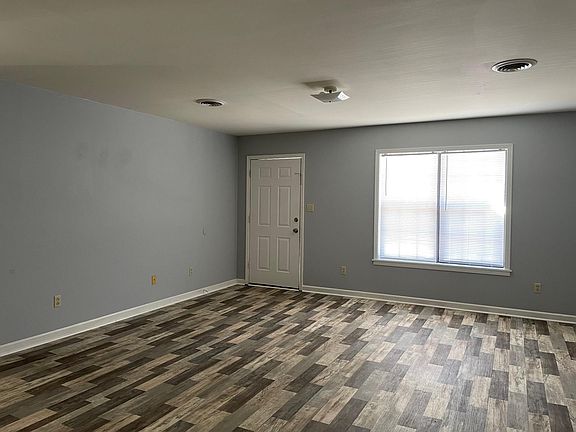 3rd image of 141 W Church St