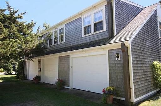 2nd image of 5 Featherbed Ln