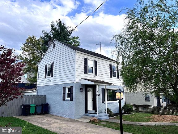 3rd image of 6907 18th Ave