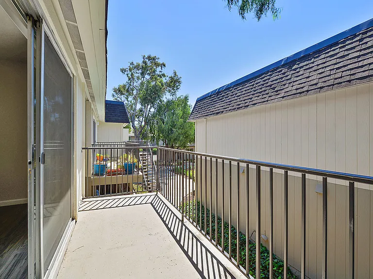 Blackford Apartments — Photo 5