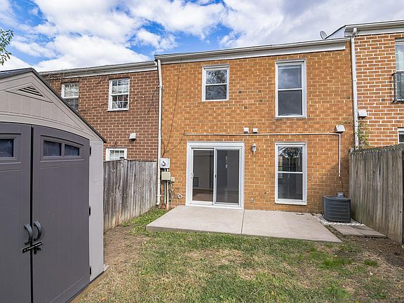 5th image of 67 Chestnut Dr