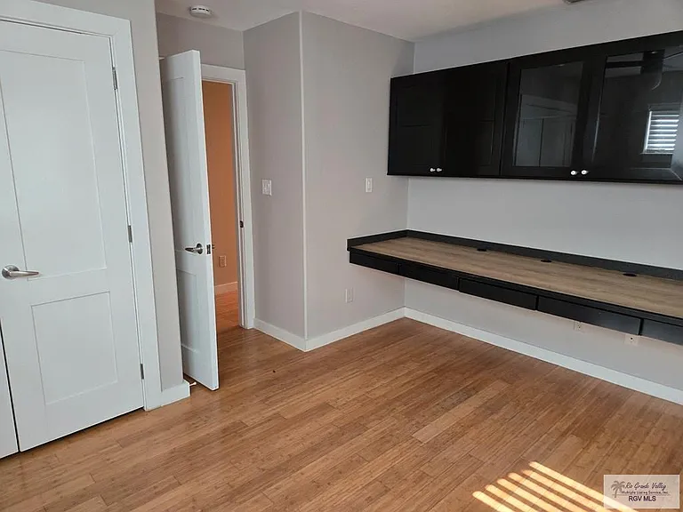 524 Wildrose Ln #1 — Photo 12