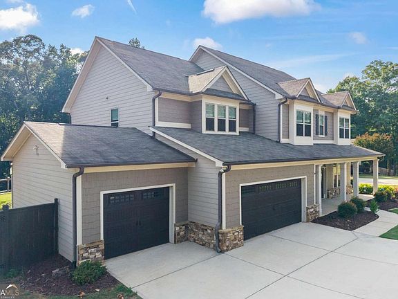 2nd image of 5930 Mountain Laurel Walk