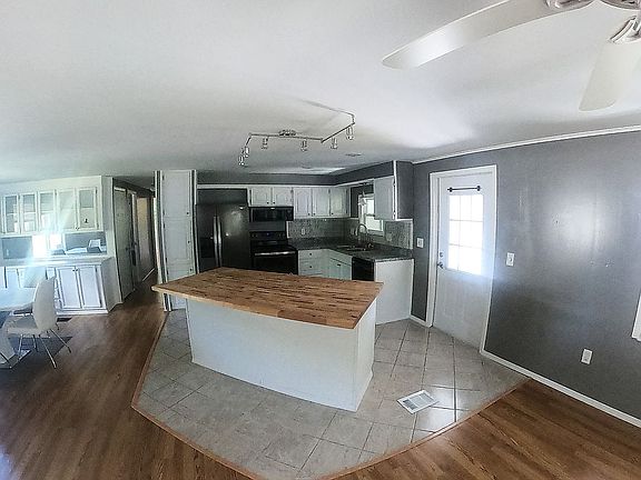 4th image of 114 Royal Palm Dr