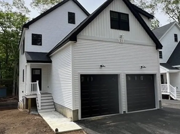 22 Cooper Rd, Webster, MA 01570