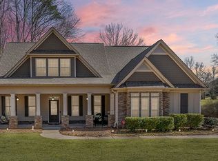 499 Austin Storey Cir, Newnan, GA 30263