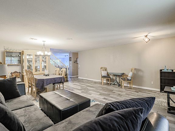 5th image of 5804 W Aster Dr