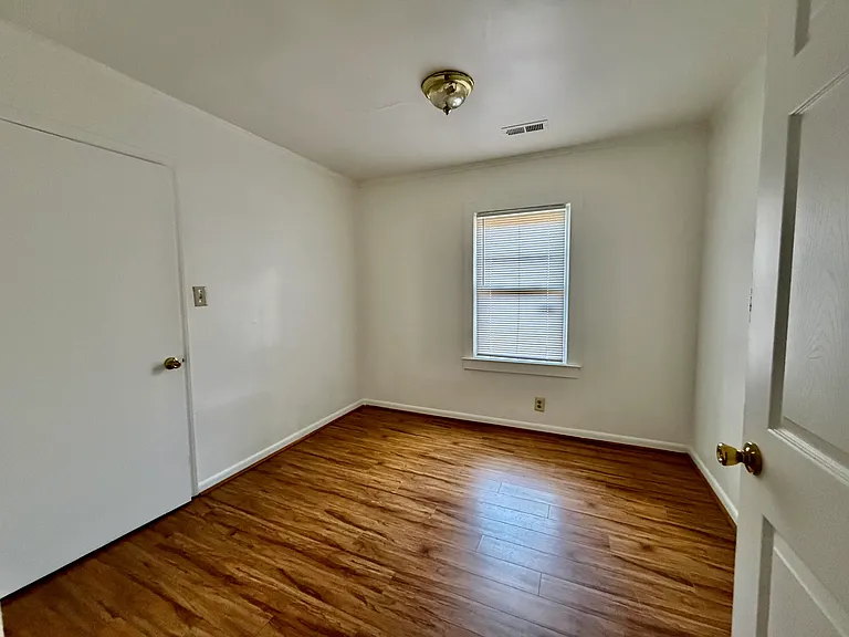 535 Pearl St — Photo 7