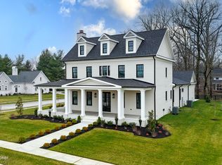 8100 Sutherland Farm Rd, Prospect, KY 40059