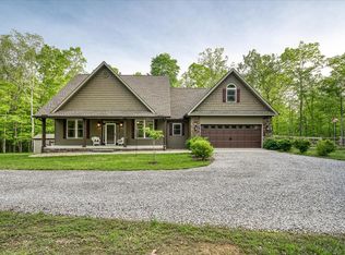 1806 Chinkapin Trl, Monterey, TN 38574