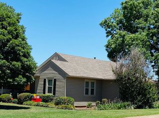 911 S 7th St, Kingfisher, OK 73750