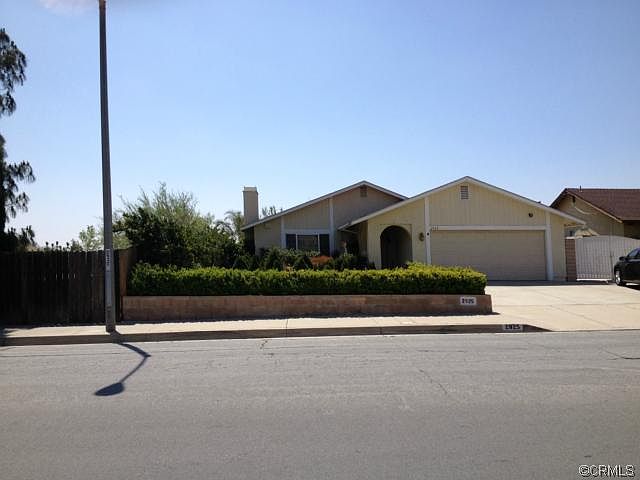 1st image of 2925 W Irvington Ave