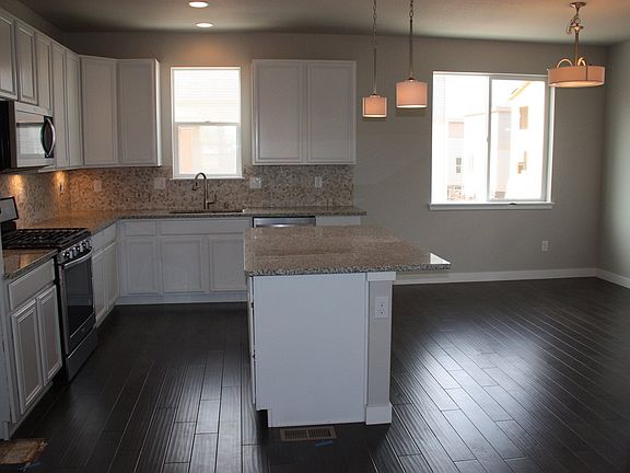 5th image of 2392 S Scranton St #89