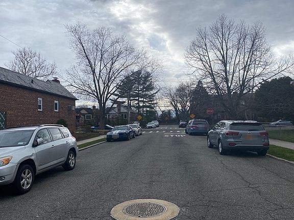 5th image of 150-12 27th Ave