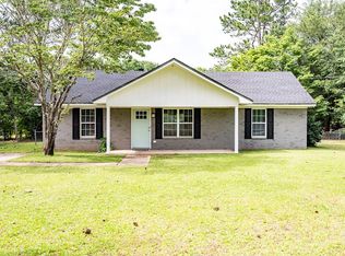 139 Country Dr, Leesburg, GA 31763