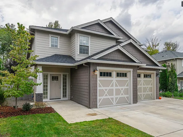 3860 Creek View Dr, Medford, OR 97504
