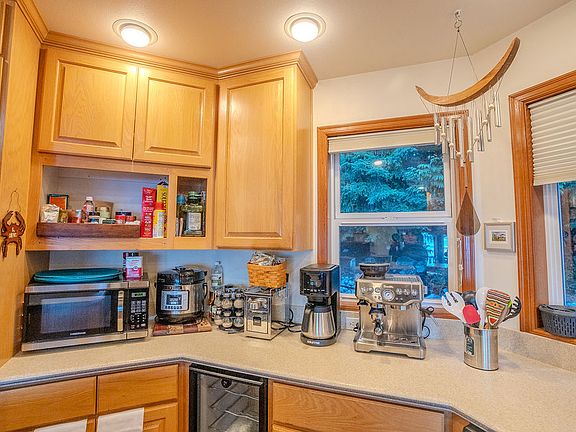 All the appliances you need including an espresso machine!