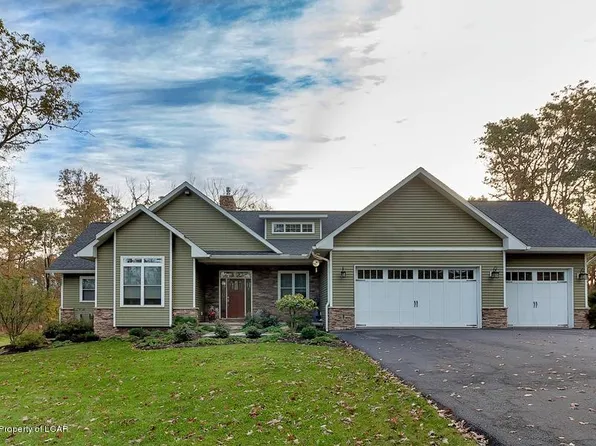58 Blossom Rd, Wilkes Barre, PA 18702