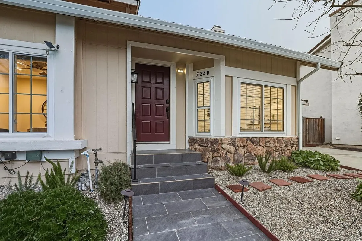 Building Photo - 7240 Wild Creek Dr