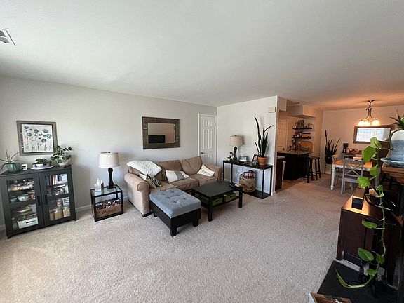 4th image of 6076A Essex House Sq
