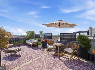 Clarendon 1021, Arlington, VA 22201