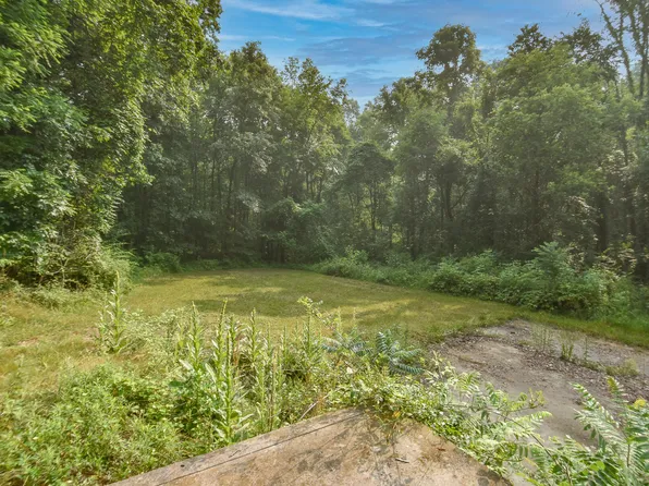 397 E County Line Rd, Tekonsha, MI 49092