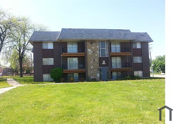 1st image of 3631 N Rockton Ave #102
