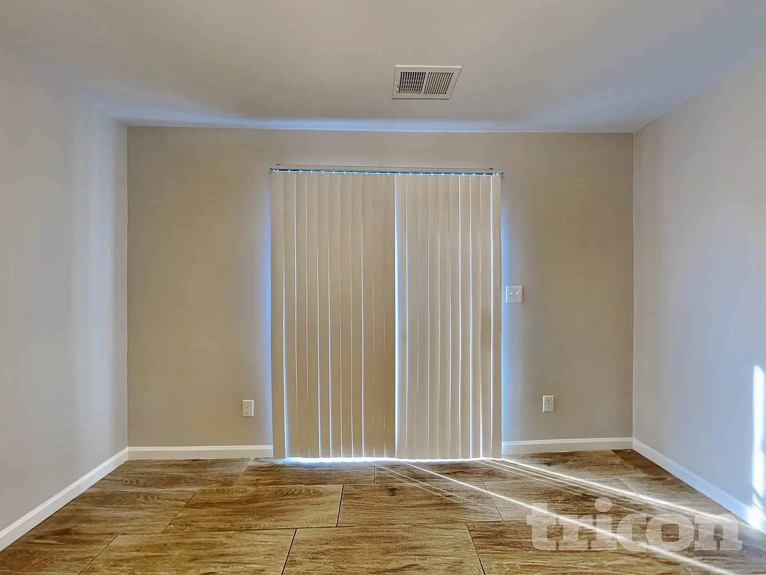 8144 Rosberg Lane Charlotte NC — Photo 3