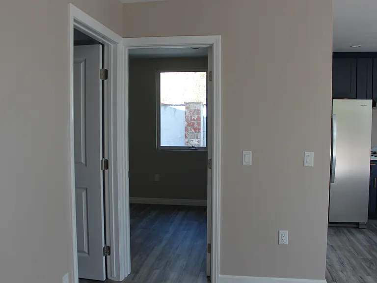 10309 Newhome Ave — Photo 8