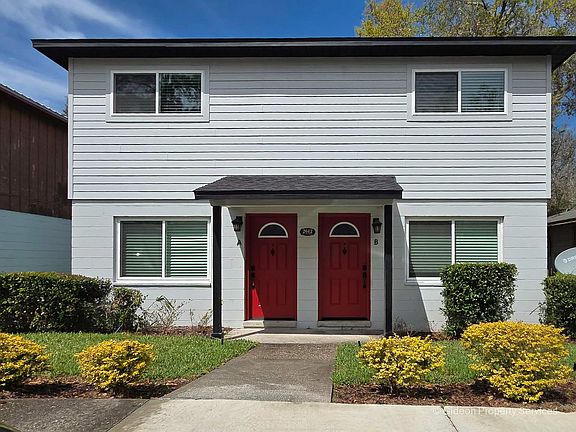 2nd image of 2612 SW 31st Pl #A