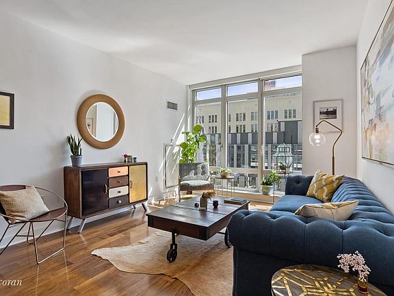 4th image of 2 Northside Piers APT 4C
