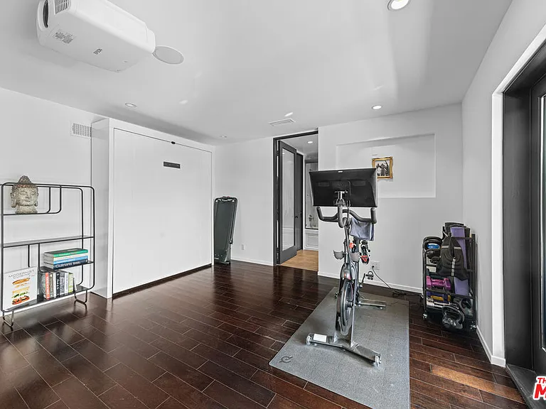 2300 Ronda Vista Dr — Photo 17