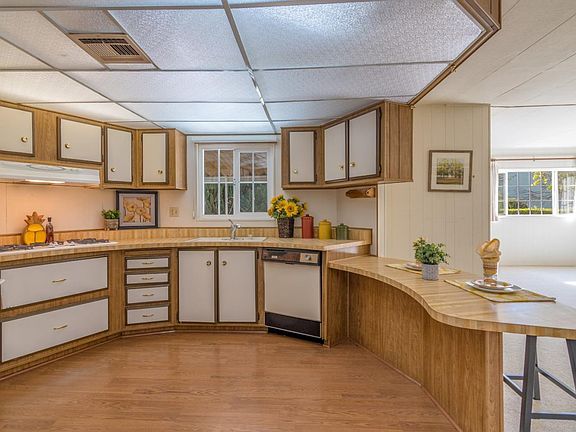 4th image of 473 Mill Pond Dr #473