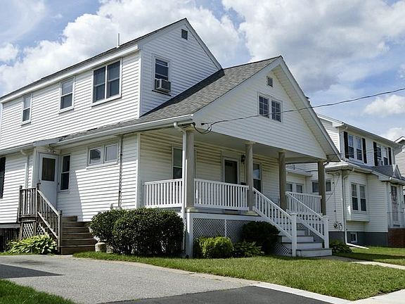 3rd image of 165 Highland Ave