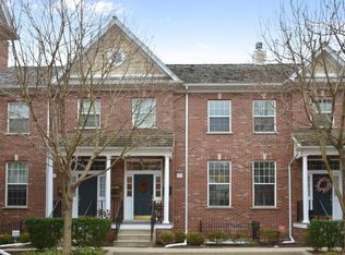 1815 Grove St, Glenview, IL 60025