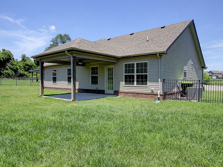 677 Battery Ct — Photo 14
