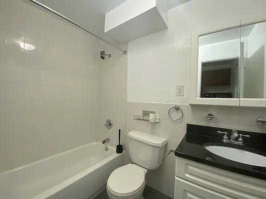 Rented by Oxford Property Group | media 7