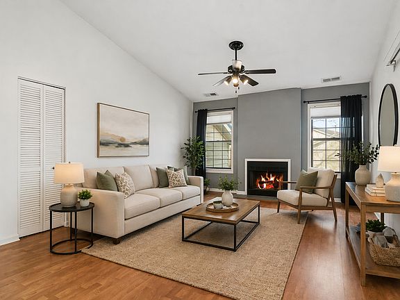 4th image of 2060 N Rand Rd APT 204