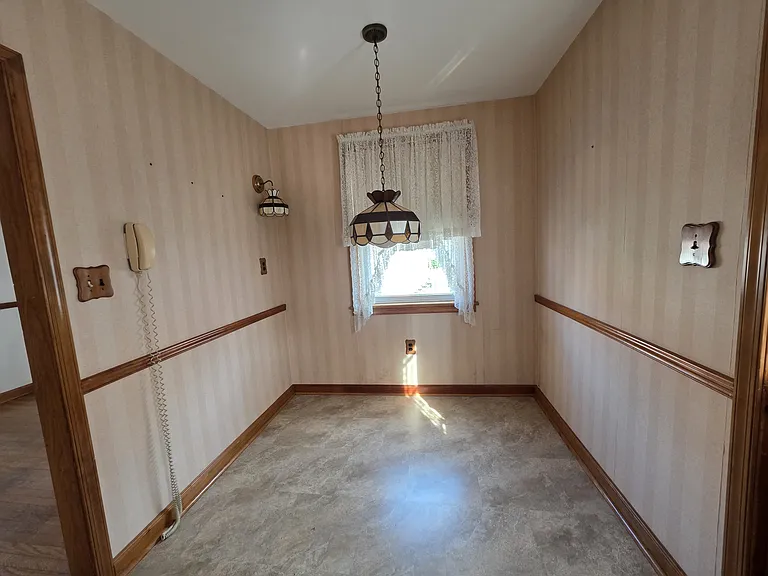 7400 Shisler St — Photo 10