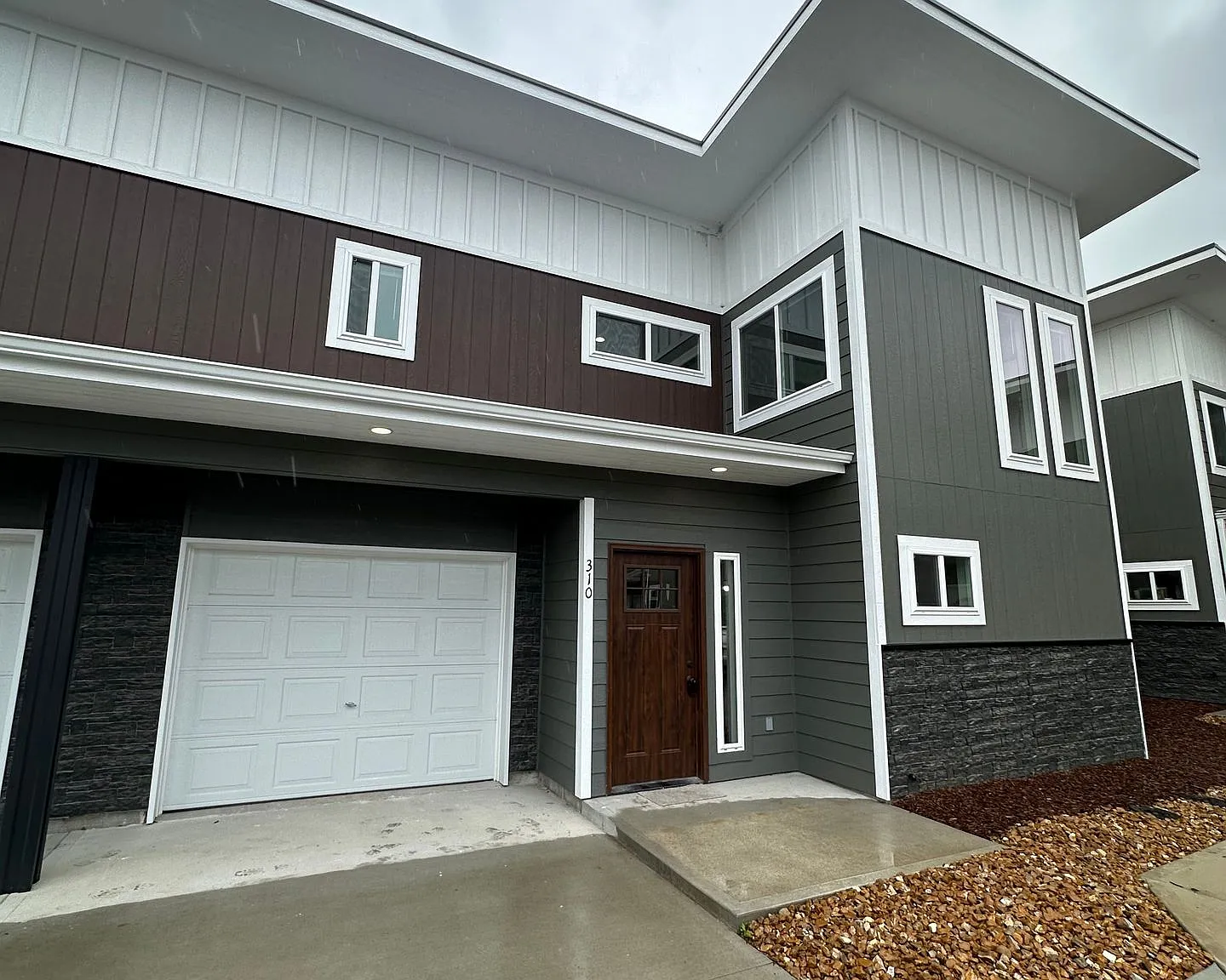 Sedalia Townhomes — Photo 1