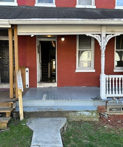 912 W King St #1 — Photo 6