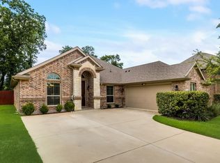 2830 Palmerston Dr, Midlothian, TX 76065